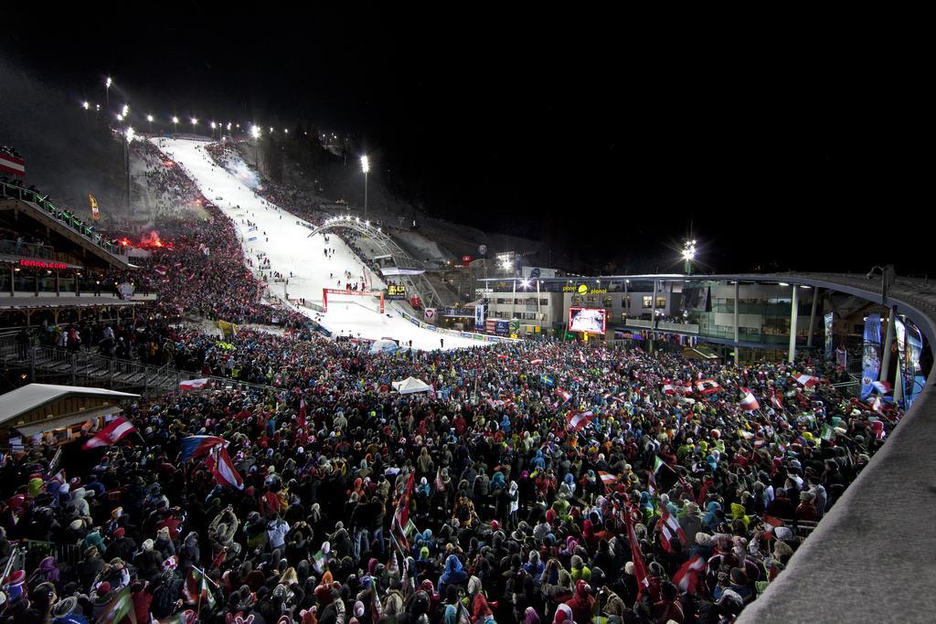 Appartement Charly Kahr And Family, Ski-In & Ski-Out Schladming Esterno foto