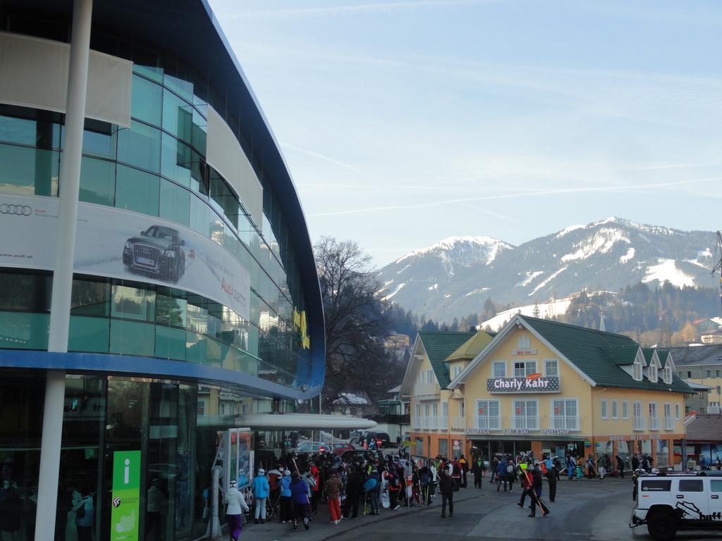 Appartement Charly Kahr And Family, Ski-In & Ski-Out Schladming Esterno foto